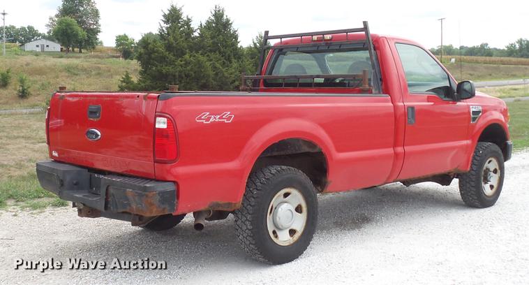 image for item DD7355 2008 Ford F250 Super Duty XL pickup truck