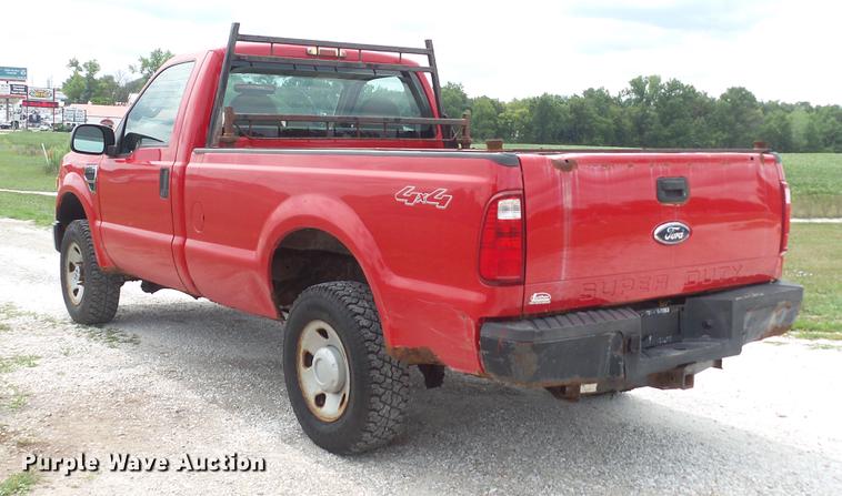 image for item DD7355 2008 Ford F250 Super Duty XL pickup truck