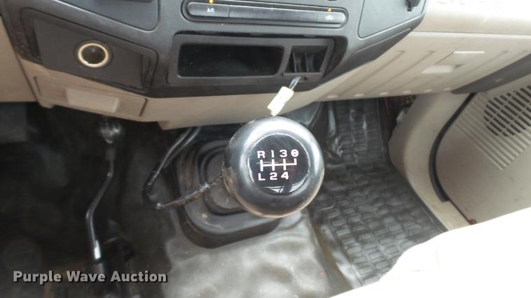 image for item DD7355 2008 Ford F250 Super Duty XL pickup truck