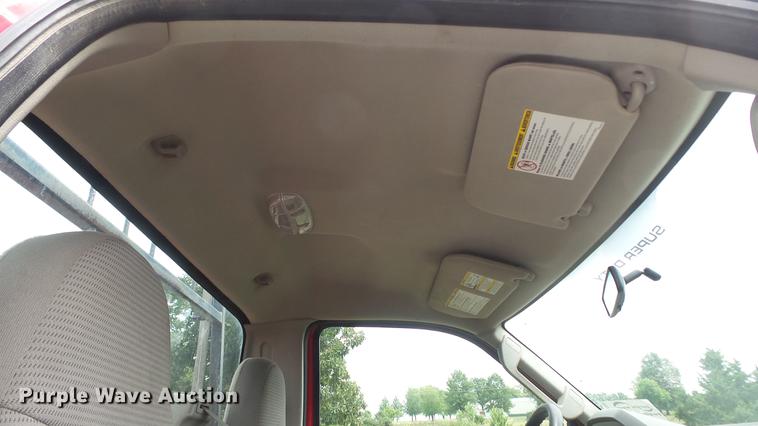 image for item DD7355 2008 Ford F250 Super Duty XL pickup truck