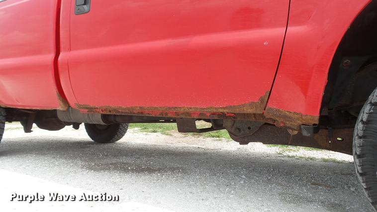 image for item DD7355 2008 Ford F250 Super Duty XL pickup truck