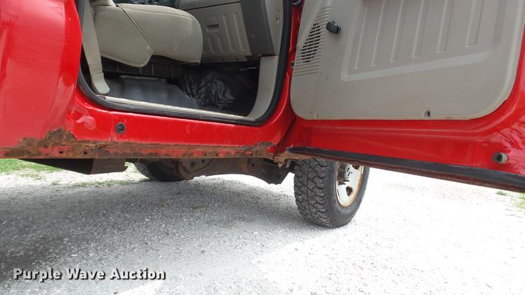 image for item DD7355 2008 Ford F250 Super Duty XL pickup truck