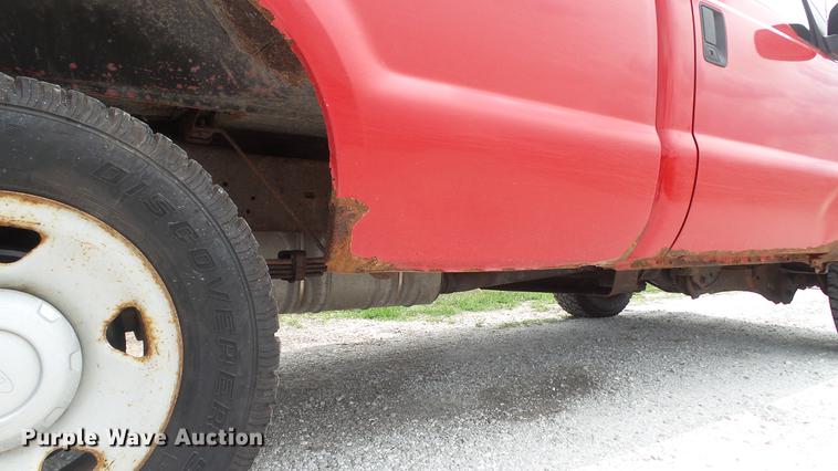 image for item DD7355 2008 Ford F250 Super Duty XL pickup truck