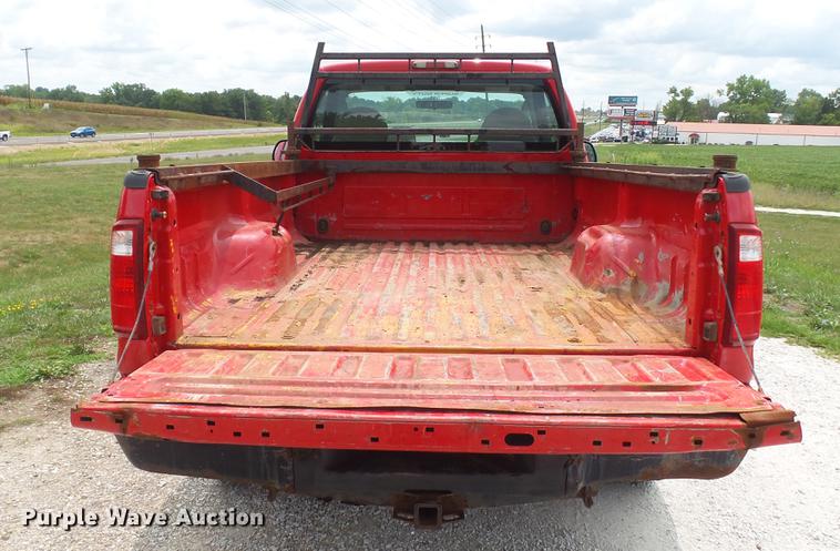 image for item DD7355 2008 Ford F250 Super Duty XL pickup truck