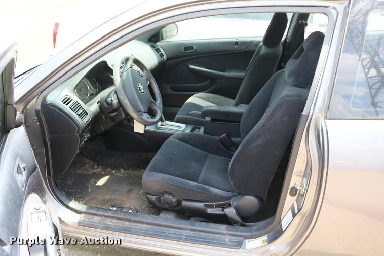 image for item DD8227 2004 Honda Civic