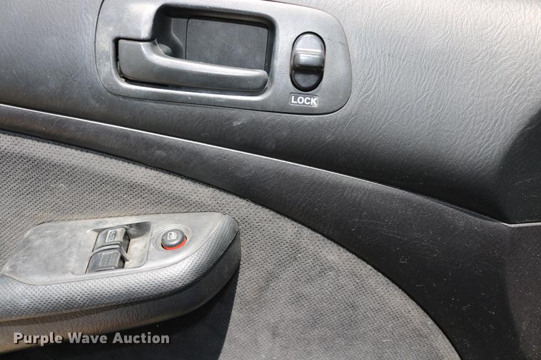 image for item DD8227 2004 Honda Civic