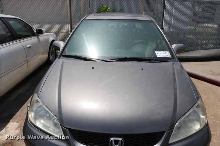 image for item DD8227 2004 Honda Civic