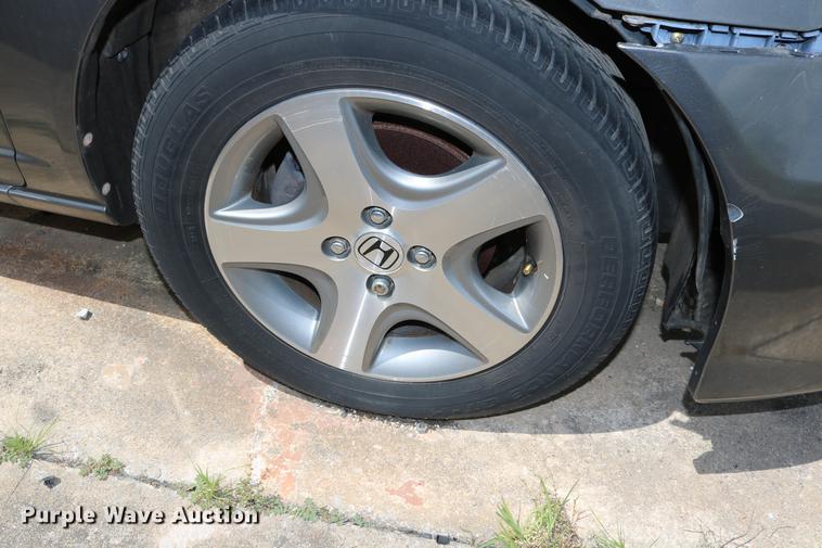 image for item DD8227 2004 Honda Civic