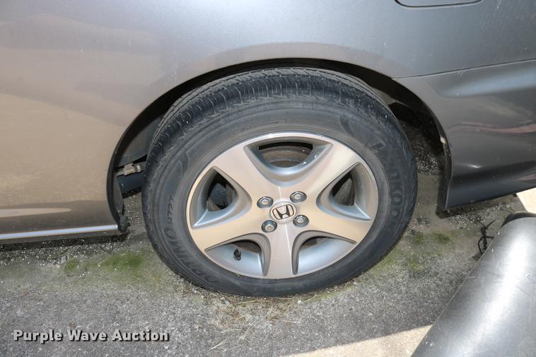 image for item DD8227 2004 Honda Civic