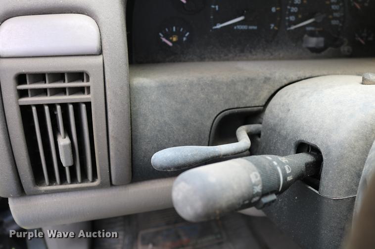 image for item DD8228 2002 Jeep Grand Cherokee SUV