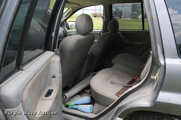 image for item DD8228 2002 Jeep Grand Cherokee SUV