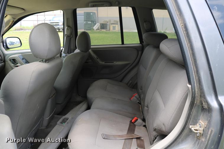 image for item DD8228 2002 Jeep Grand Cherokee SUV