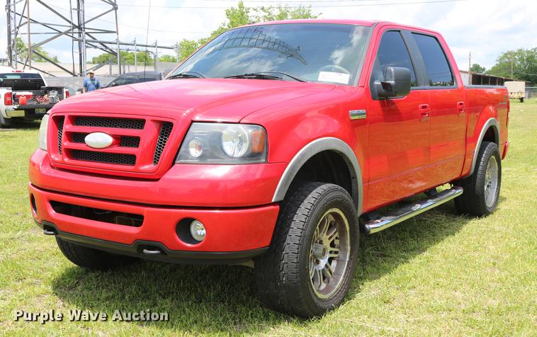 image for item DD8229 2007 Ford F150 SuperCrew pickup truck
