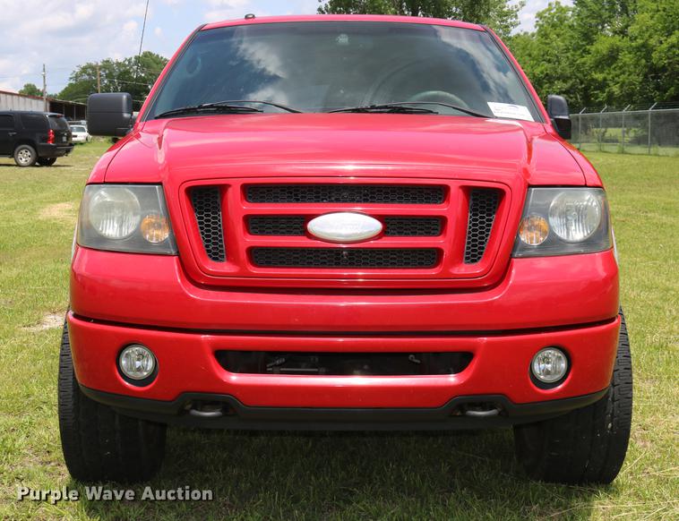 image for item DD8229 2007 Ford F150 SuperCrew pickup truck