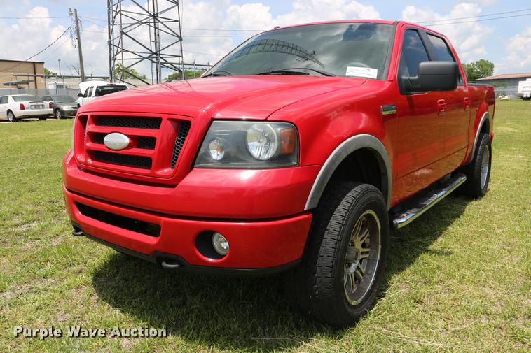 image for item DD8229 2007 Ford F150 SuperCrew pickup truck