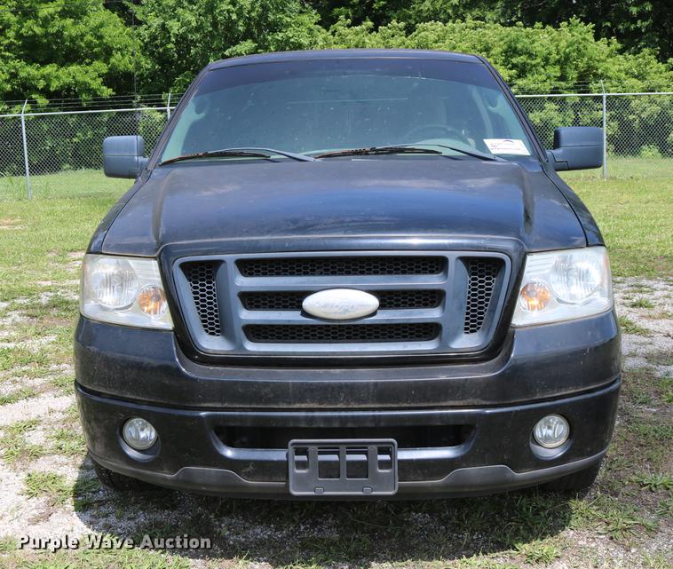 image for item DD8230 2007 Ford F150 SuperCab pickup truck