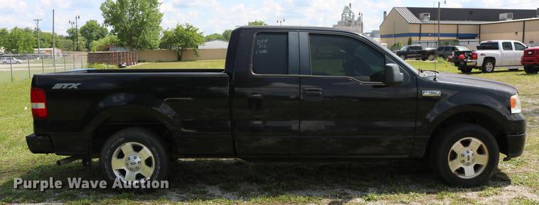 image for item DD8230 2007 Ford F150 SuperCab pickup truck