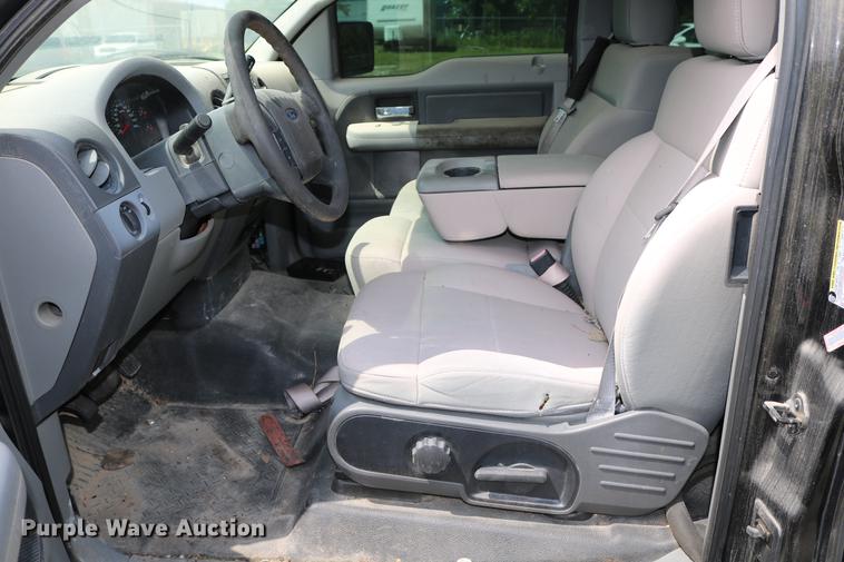 image for item DD8230 2007 Ford F150 SuperCab pickup truck