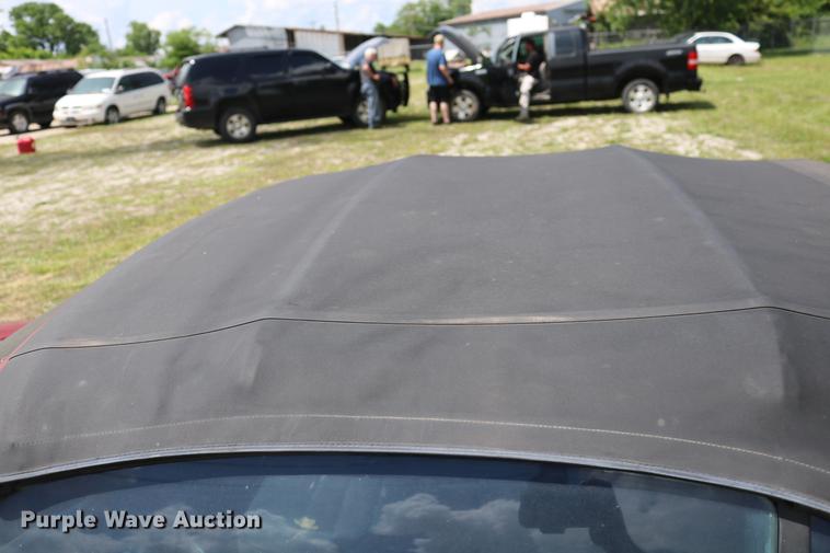 image for item DD8231 1995 Ford Mustang convertible