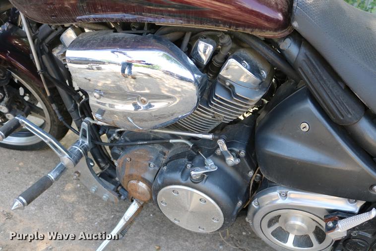 image for item DD8232 2002 Yamaha Road Warrior motorcycle