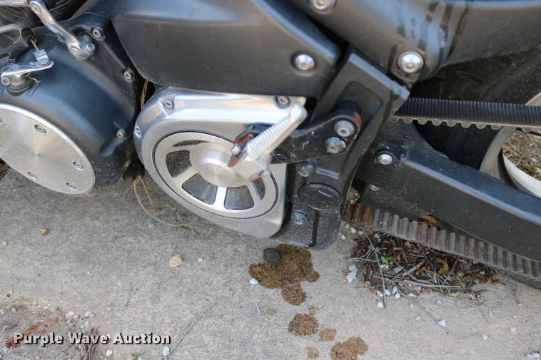 image for item DD8232 2002 Yamaha Road Warrior motorcycle