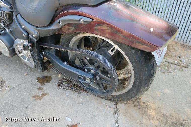 image for item DD8232 2002 Yamaha Road Warrior motorcycle