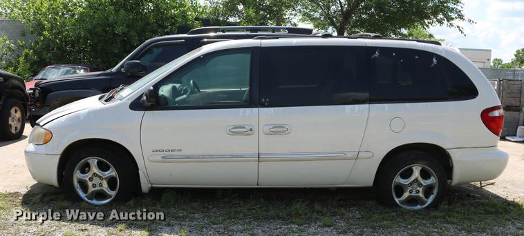 image for item DD8235 2001 Dodge Grand Caravan van