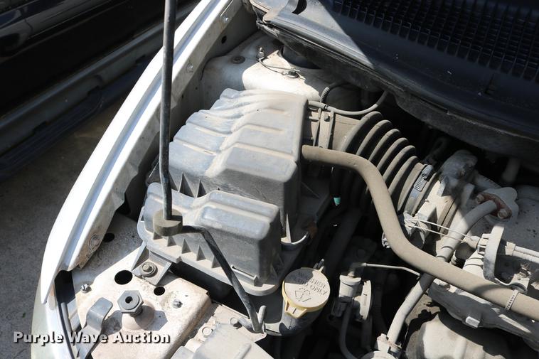 image for item DD8235 2001 Dodge Grand Caravan van