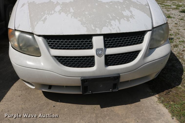 image for item DD8235 2001 Dodge Grand Caravan van