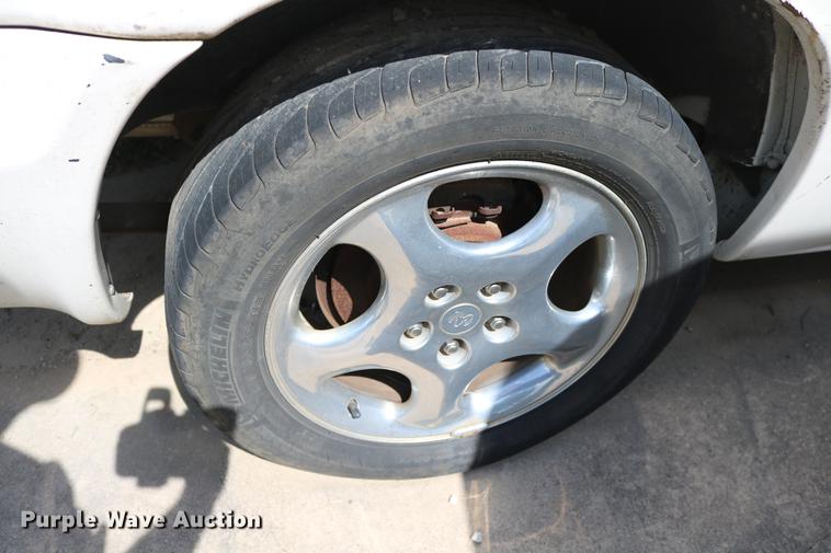 image for item DD8235 2001 Dodge Grand Caravan van