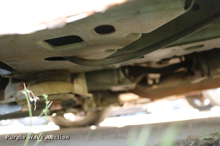 image for item DD8235 2001 Dodge Grand Caravan van