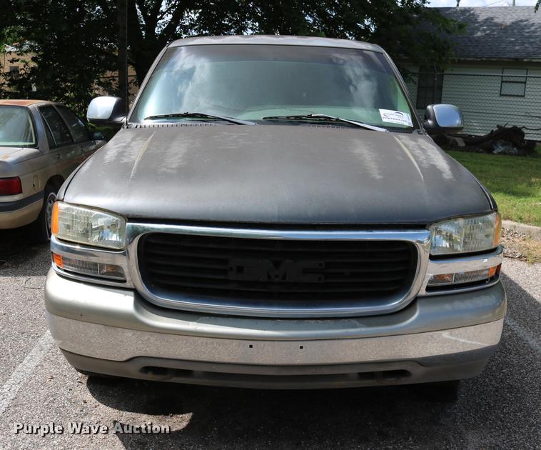 image for item DD8238 1999 GMC Sierra 1500 Ext. Cab pickup truck