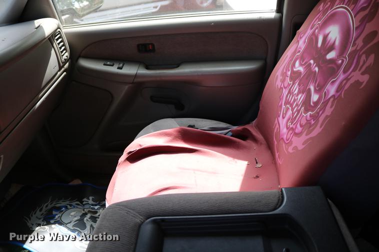 image for item DD8238 1999 GMC Sierra 1500 Ext. Cab pickup truck