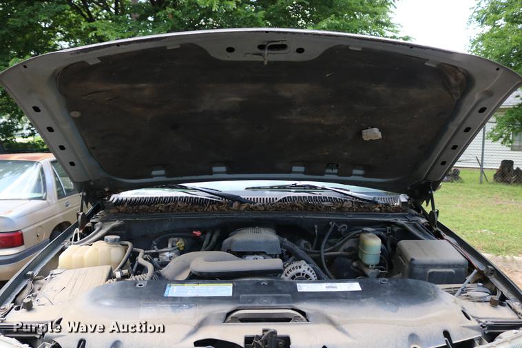 image for item DD8238 1999 GMC Sierra 1500 Ext. Cab pickup truck