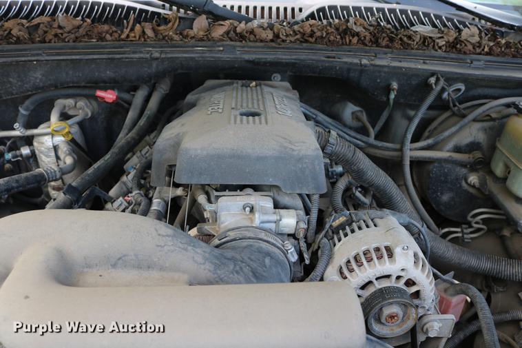 image for item DD8238 1999 GMC Sierra 1500 Ext. Cab pickup truck