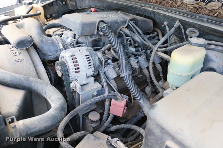 image for item DD8238 1999 GMC Sierra 1500 Ext. Cab pickup truck