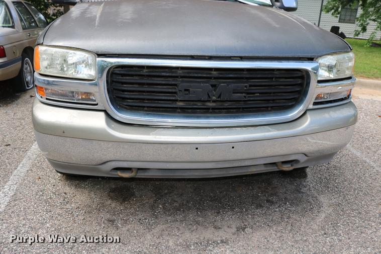 image for item DD8238 1999 GMC Sierra 1500 Ext. Cab pickup truck