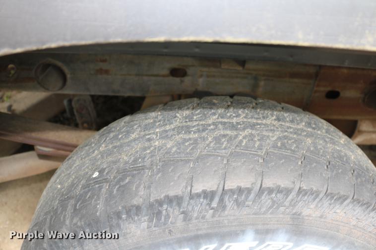 image for item DD8238 1999 GMC Sierra 1500 Ext. Cab pickup truck