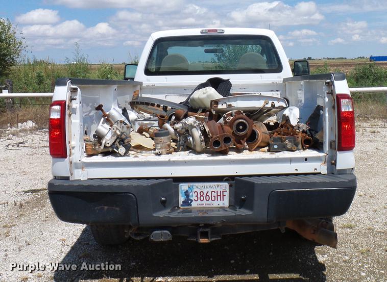 image for item DD8363 2008 Ford F350 Super Duty pickup truck