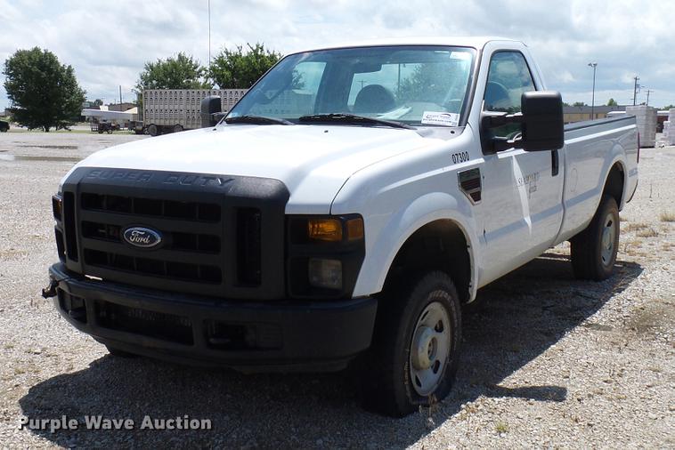 image for item DD8363 2008 Ford F350 Super Duty pickup truck