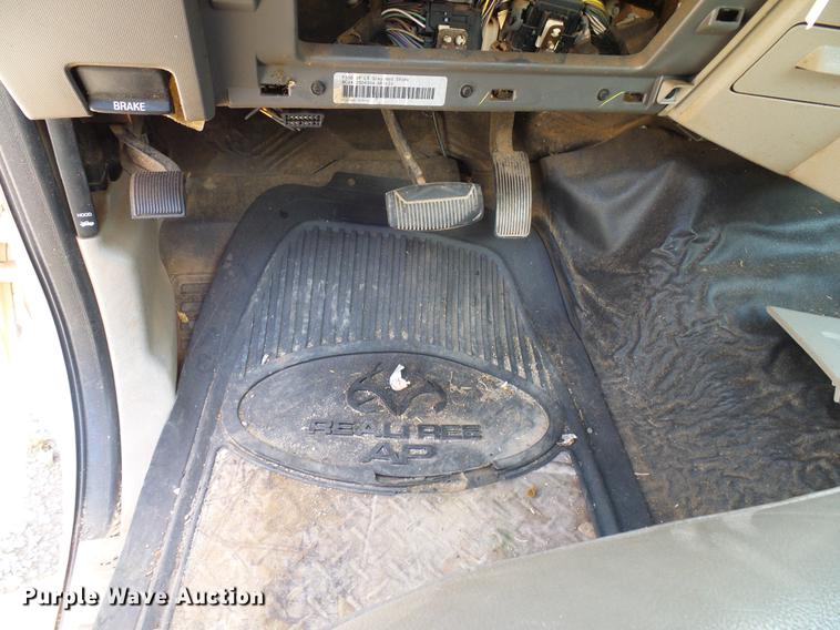 image for item DD8363 2008 Ford F350 Super Duty pickup truck