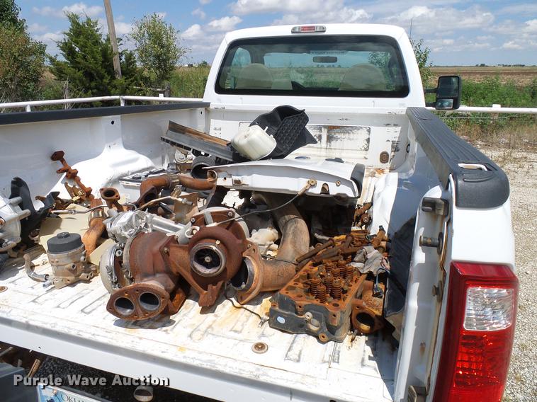 image for item DD8363 2008 Ford F350 Super Duty pickup truck