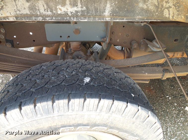 image for item DD8363 2008 Ford F350 Super Duty pickup truck