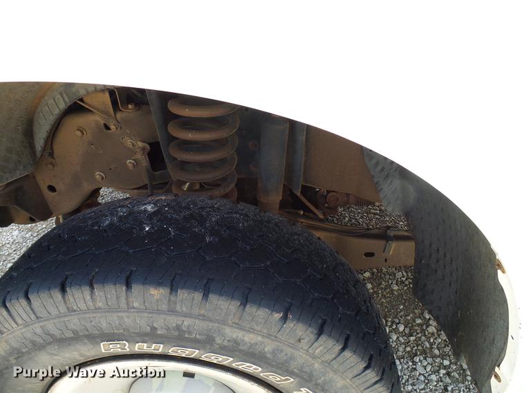 image for item DD8363 2008 Ford F350 Super Duty pickup truck