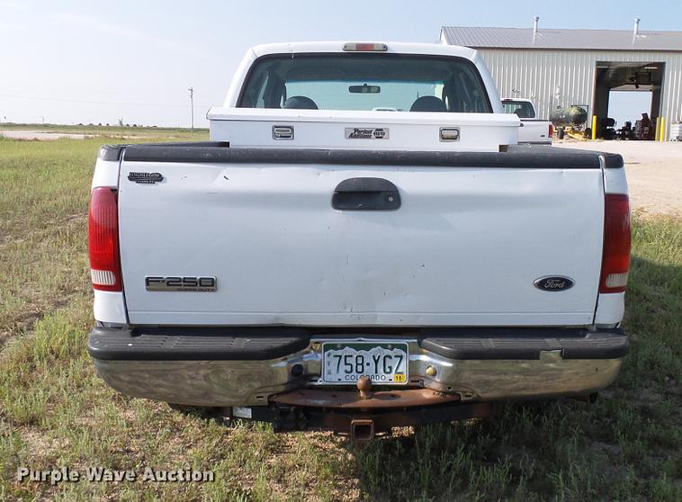 image for item DD8368 2007 Ford F250 Super Duty SuperCab pickup truck
