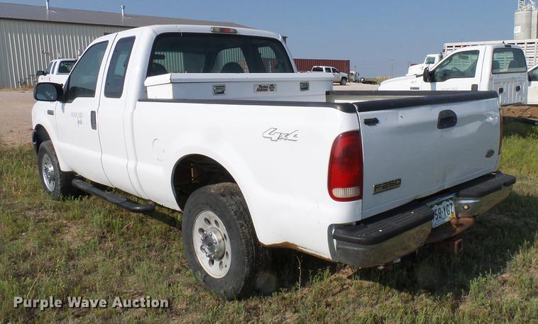 image for item DD8368 2007 Ford F250 Super Duty SuperCab pickup truck