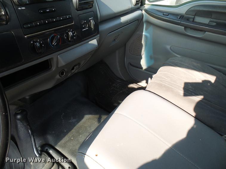 image for item DD8368 2007 Ford F250 Super Duty SuperCab pickup truck