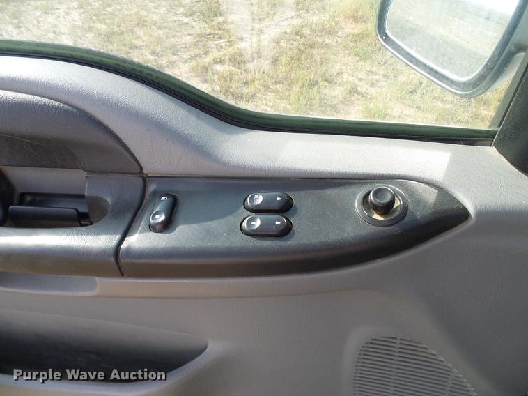 image for item DD8368 2007 Ford F250 Super Duty SuperCab pickup truck