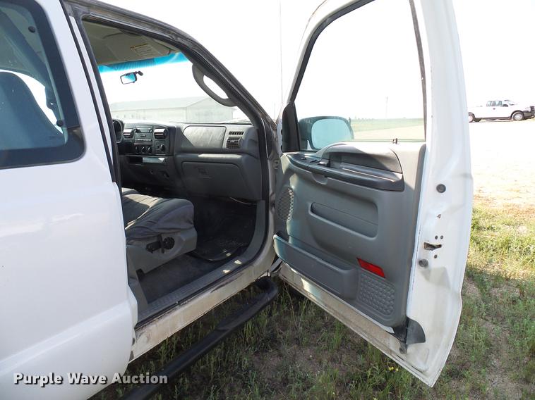 image for item DD8368 2007 Ford F250 Super Duty SuperCab pickup truck
