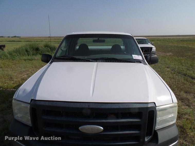 image for item DD8368 2007 Ford F250 Super Duty SuperCab pickup truck